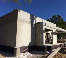 Acrot&egrave;res terrasse R+1