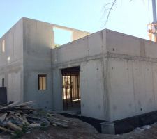 Acrot&egrave;res terrasse R+1