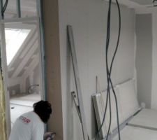 Vue depuis la pièce palière d'une des deux chambre enfants