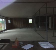 Placo plafond et montant presque fini.