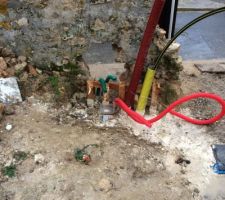 Trou pour les futurs boîtiers ERDF et orange