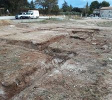 Vue ouest de la maison avec le garage