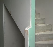 Rampe d'escalier en placo