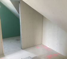 Vue de ce qui devait être l'entrée du grenier par l'étage