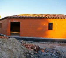 Vue 3/4 arri&egrave;re au soleil couchant