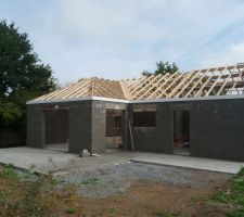 La charpente est terminé!