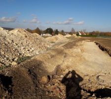 Travaux de pose du r&eacute;seau d'assainissement dans le lotissement