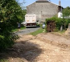 Arrivée des agrégats (0/100) pour le chemin d'accès, la man?uvre en finesse !