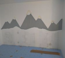 Début déco chambre de notre fille