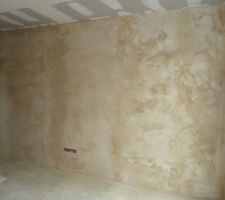 Corps d'enduit chambre parentale