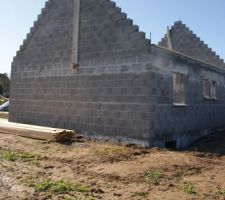 D&Eacute;BUT NOVEMBRE L'ELEVATION DES MURS EST FINI