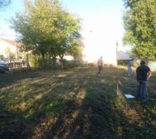 L'implantation de la maison qui obligera à faire tomber 4 arbres :'(