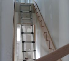 Début de la pose de l'escalier