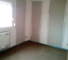 Chambre 2 avec radiateur