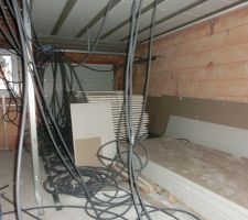 Vu intérieur du garage.