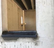 Préparation et installation d'appuis de fenêtres en ardoise