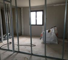 Le placo dans la chambre parentale