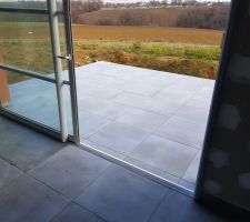 Terrasse carrel&eacute;e