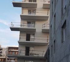 Visite de notre appartement: vu du batiment 1 depuis le batiment 2 :-P