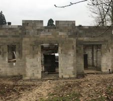 Toujours &agrave; leurs rythme