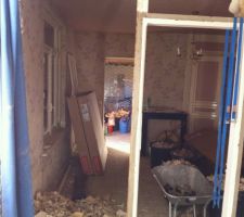 Ancien mur entre hall et salle