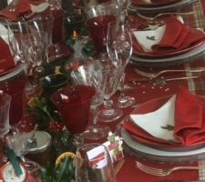 Premier Noël! Décoration de notre maison
Notre table de Noël sur le thème tradition, senteurs et gourmandises d'antan