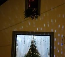 Premier Noël ! Décoration de notre maison
Décorations vues de la façade Sud/ouest