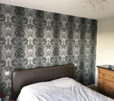 Enfin les premières pièces de terminent 
Chambre parents