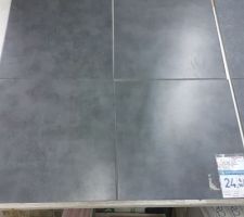 Petit détours par ECM EXPANSION à la queue en brie pour le choix de notr futur carrelage...pas facile a choisir avec autant choix devant les yeux..