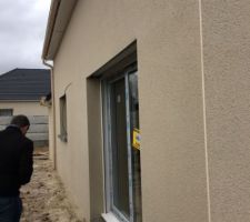 Enduit fait, il faut que ça sèche maintenant