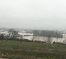 Vu de la rue chèvre haie, c?est l?inondation .