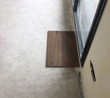 Le b&eacute;ton sur les serpentins a &eacute;t&eacute; coul&eacute; ! Essai du parquet