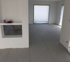 Pose du carrelage du bas