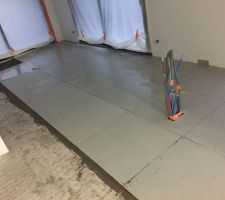 Pose du carrelage du bas