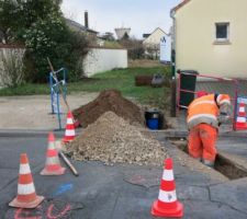Premi&egrave;re &eacute;tape de la viabilisation : le raccordement pour l'eau.