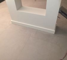 Pose des plinthes blanche en bas