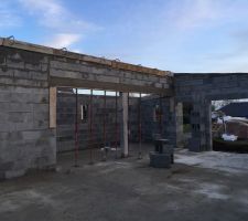 Fin de la grosse ma&ccedil;onnerie, prochaine grosse &eacute;tape la charpente.