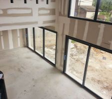Le salon vu de la mezzanine