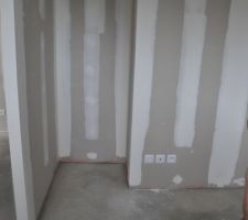 Emplacement placard dans la chambre parentale