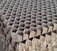 Alv&eacute;ol&eacute; pour le sol de l'&eacute;tage