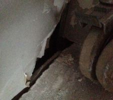 Un peu d'enduit et on n'y verra ... ah bah non pas l&agrave; ...