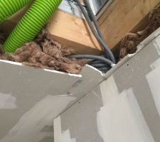 Y a pas une reprise &agrave; faire l&agrave; aussi ?