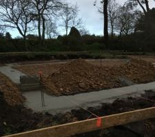 Fondation (si qqn peut me dire si le d&eacute;nivel&eacute; et normal?)