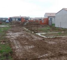 Les fondations ont commencées!