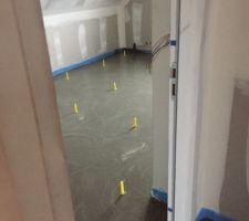 Coulage de la chape liquide 5 cm d'&eacute;paisseur