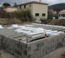 Vide sanitaire et dalle en construction