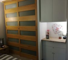 Chambre avec meuble spaceo et planche de chêne 2cm