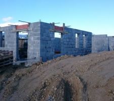 El&eacute;vation des murs - pose des coffres de volets roulants