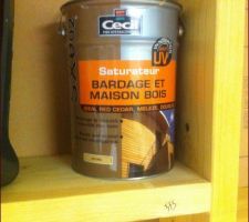 Le saturateur utilisé sur toute la charpente du garage