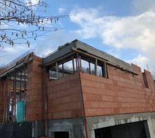 Mise en place ferraille pour fen&ecirc;tre cuisine